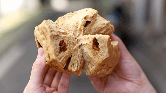 馒头甜香,趁着热气吃下去绵软可口,不匝牙不干瘪.